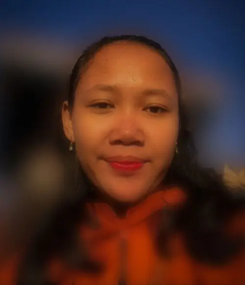 Mariana Rahayu portrait